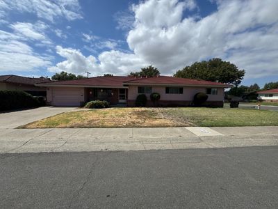 916 Bell Air Dr