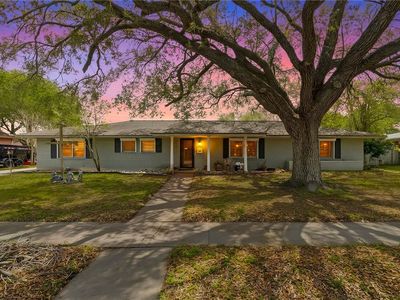 517 Catalina Pl
