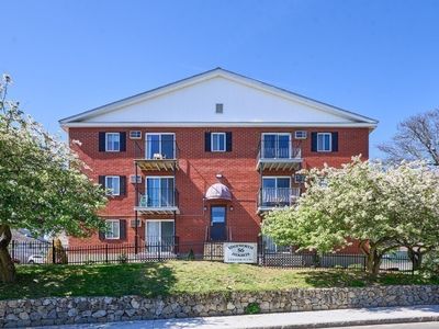 56 Edgeworth St Unit 22