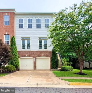 15925 Greymill Manor Dr
