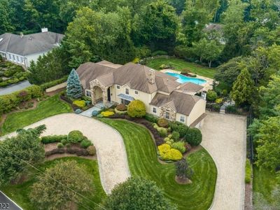 25 Notch Hill Dr