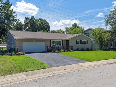 Property at 533 W Buckingham Dr, Decatur, IL