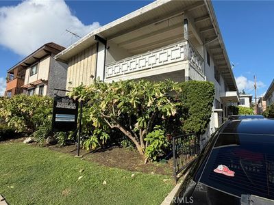 1606 Barry Ave