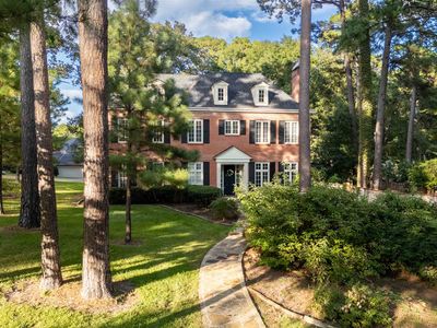 301 Hunters Creek Dr