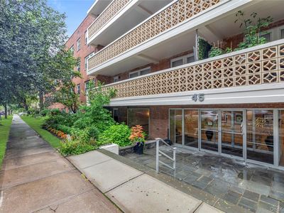 45 Hill Park Avenue #3D