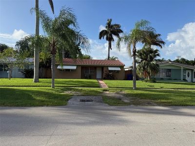 Property at 1526 Shenandoah St, Hollywood, FL
