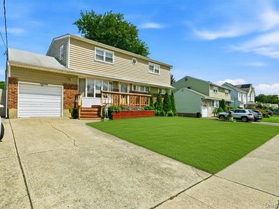 Property at 23 Hampshire Drive, Farmingdale, NY