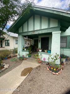 728 S 3rd Ave
