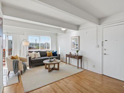 576 Sylvan St APT 20