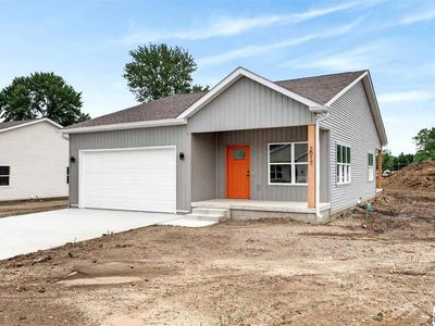 2017 N 1st St