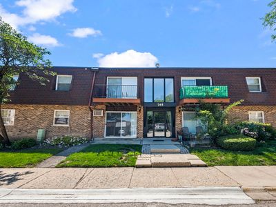 765 Grove Dr APT 103