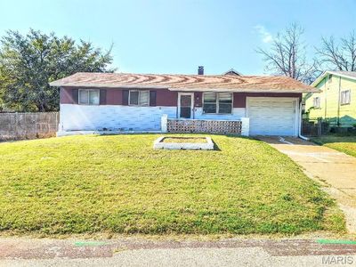 8601 Octavia Ave