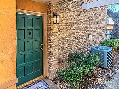 875 Dublin Dr APT B