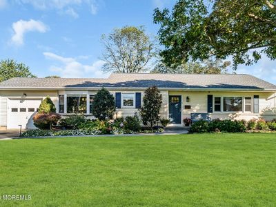 42 Locust Avenue