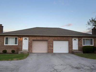 Property at 8048-50 Smoky Row Rd, Powell, OH