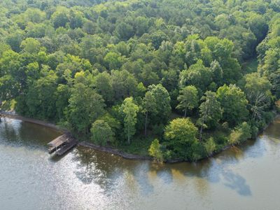 235 Pelican Point Ln