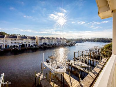 2421 Beach View Dr #F16