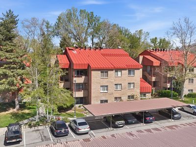 4834 S Highland Cir APT 409