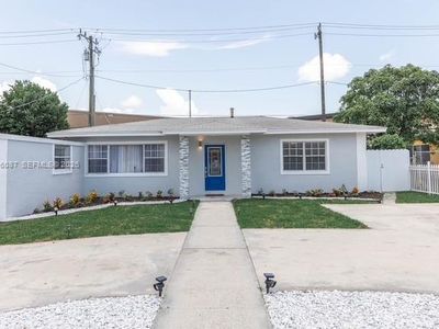 Property at 935 NE 164th St, North Miami Beach, FL