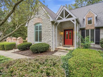 5 Hunters Gate Dr