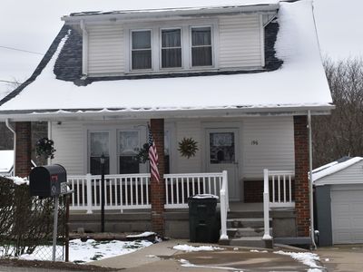 196 Maple Ave