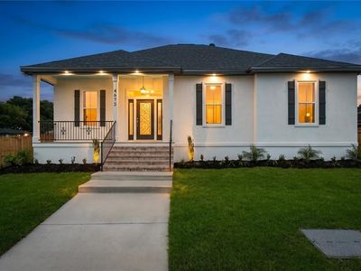 4673 Read Blvd