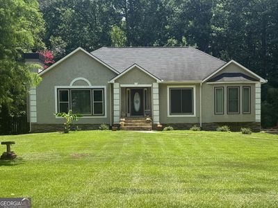 145 London Ln