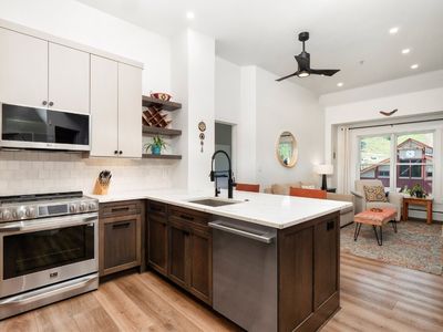 105 Wheeler Cir #401