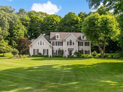 1938 Beekman Court