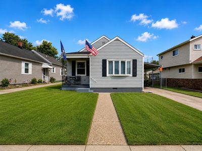 216 S Woodwell Rd