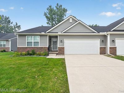 10324 Swan Lake Cir