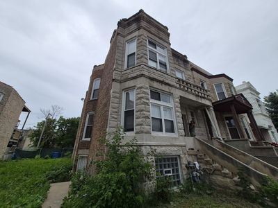 4126 W Adams St