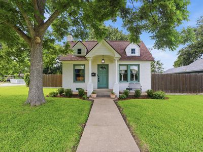 1302 Austin St