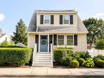 51 Woodrow Ave