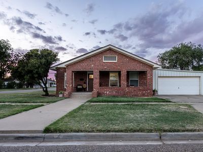 Property at 450 W Lubbock St, Slaton, TX