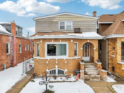 Property at 2842 N 74th Ct, Elmwood Park, IL