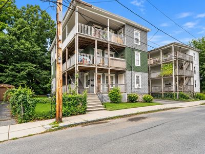 27 Henry St