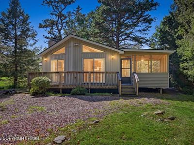 41 Whitman Ln