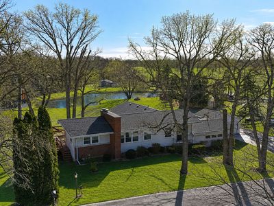 13 Riegel Oaks Ln