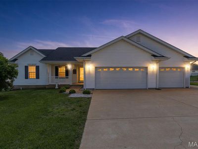38 Elk Dr