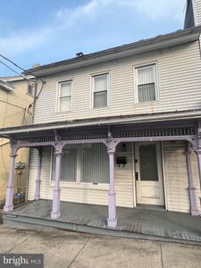 328 E King St