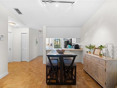 1933 Courtyard WAY #D202