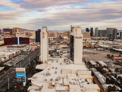 4381 W Flamingo Rd #3704