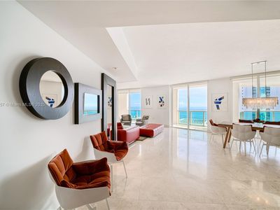 150 Sunny Isles Blvd #1-UPH1