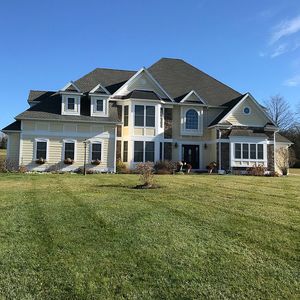 106 King Fisher Ln