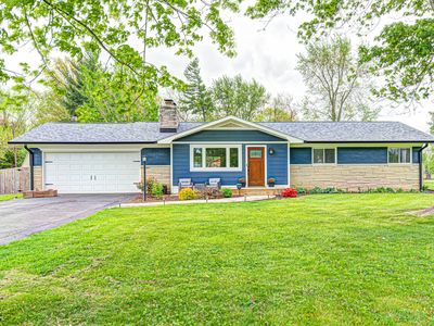 10805 Charlemagne Dr