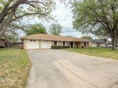 3134 Lindenwood Dr