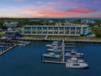 3701 Docksite Rd APT 220