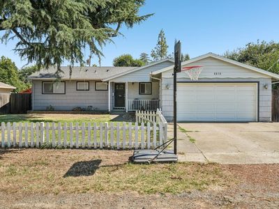8878 Greenhalgh Ln
