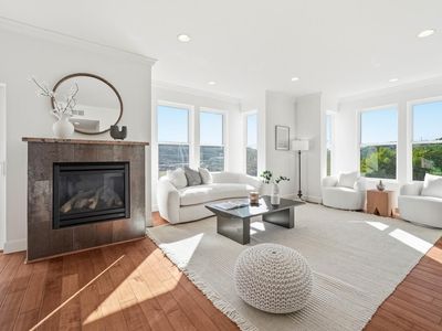 188 Mary Teresa St
